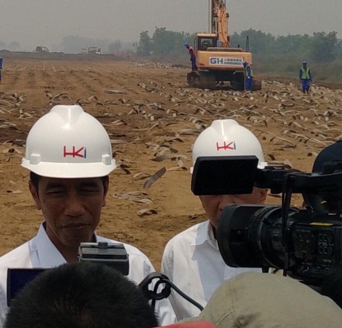 Presiden Jokowi Meninjau Pembangunan Tol Palindra Palembang